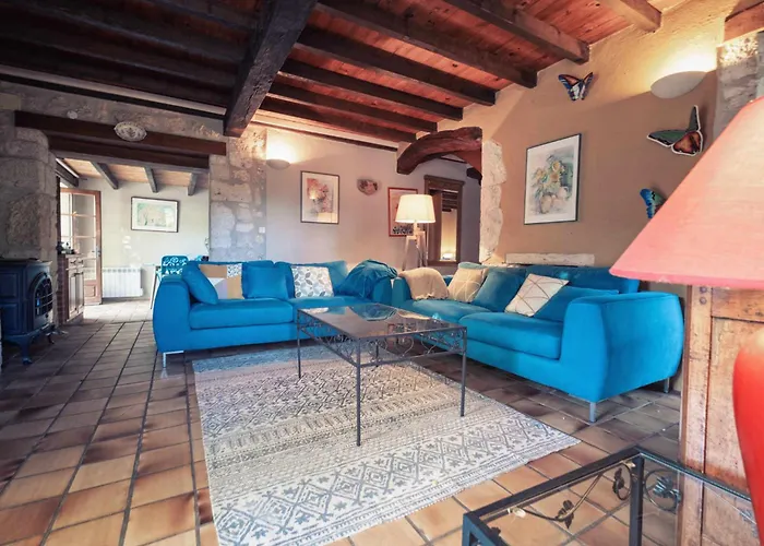 La Maison Des Chenes - Piscine Et Grand Terrain Arbore Dans Ambiance Bucolique.