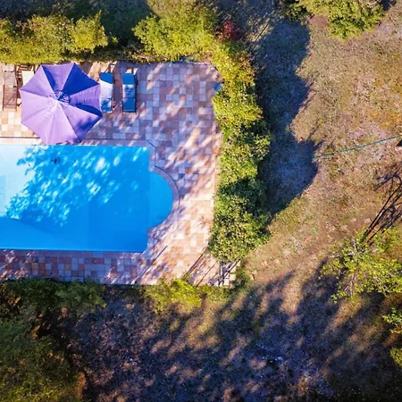 La Maison Des Chenes - Piscine Et Grand Terrain Arbore Dans Ambiance Bucolique. *