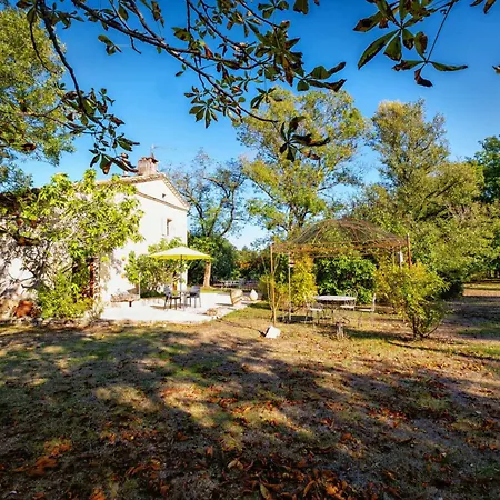 La Maison Des Chenes - Piscine Et Grand Terrain Arbore Dans Ambiance Bucolique. Prázdninový dům