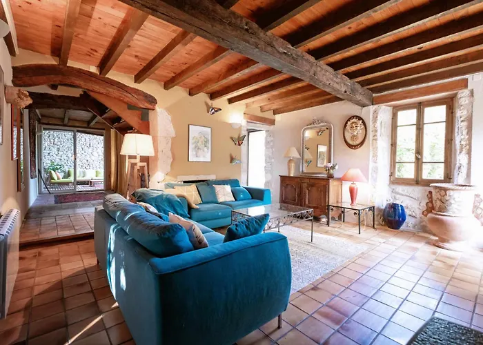 Σπίτι διακοπών La Maison Des Chenes - Piscine Et Grand Terrain Arbore Dans Ambiance Bucolique.