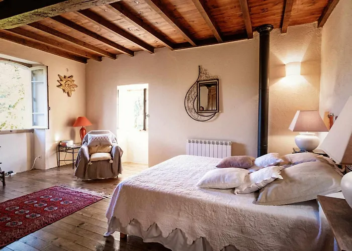 Σπίτι διακοπών La Maison Des Chenes - Piscine Et Grand Terrain Arbore Dans Ambiance Bucolique. *